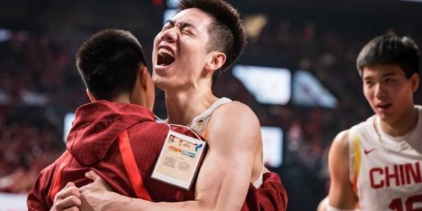 九游游戏中心-郭士强：中场我和大家强调相信中国男篮，必须做好防守控制对方